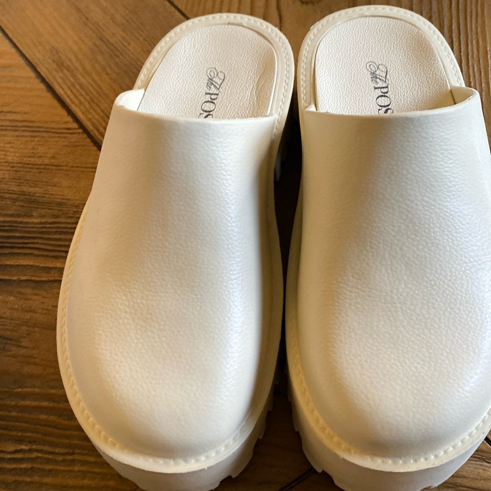 Clogs